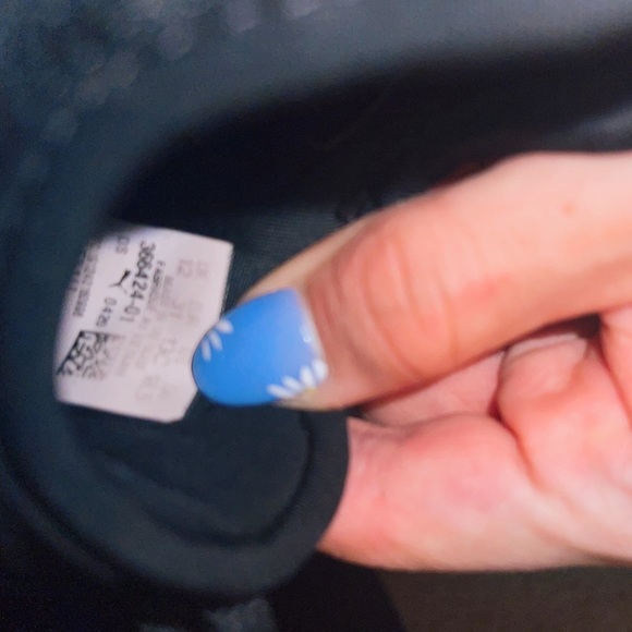 Puma Slip On Sneakers - Picture 4 of 4